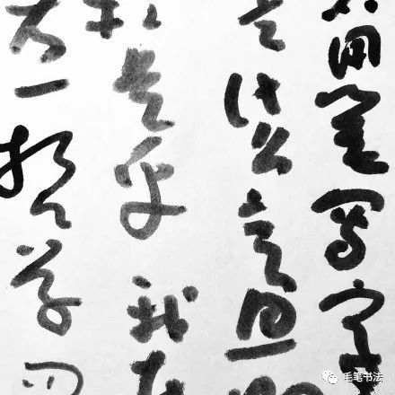 书法|书法家用棉签写出颜真卿《祭侄文稿》的书法风格，网友：差太远