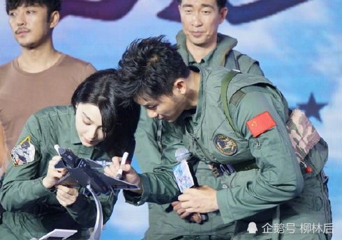 范冰冰|一嘴毛，范冰冰吴秀波为李晨电影对簿公堂