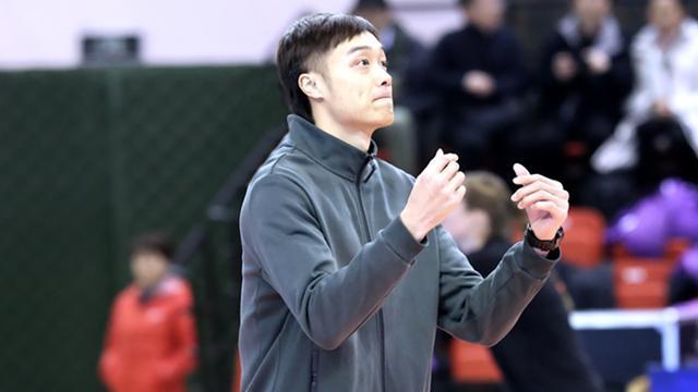 男排高颜值焦帅人如其名,深受日本粉丝欢迎,现任河南女排主帅