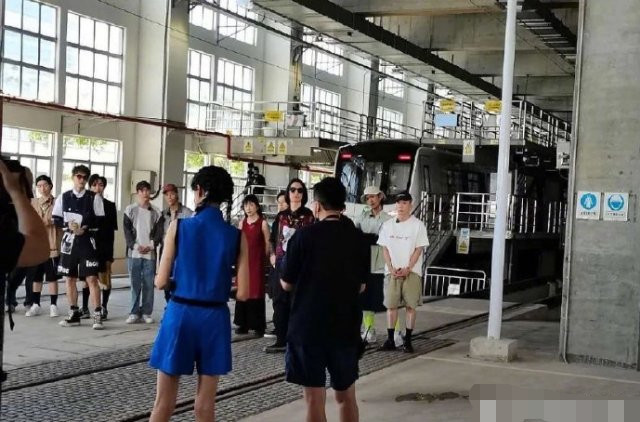 郑爽|郑爽吴亦凡同框录节目超养眼，女方颜值身材在线，男方笑容迷人