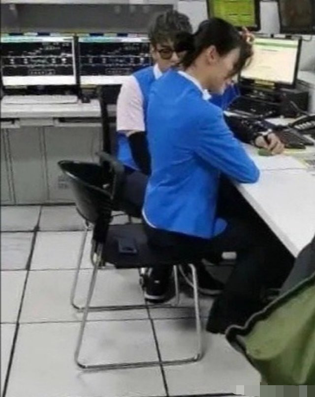 郑爽|郑爽吴亦凡同框录节目超养眼，女方颜值身材在线，男方笑容迷人