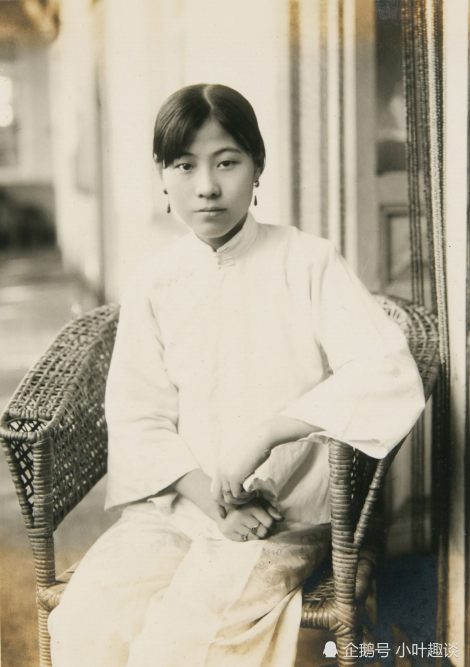 观照一百五十年来的亚洲女性:生活在1930年代的女子