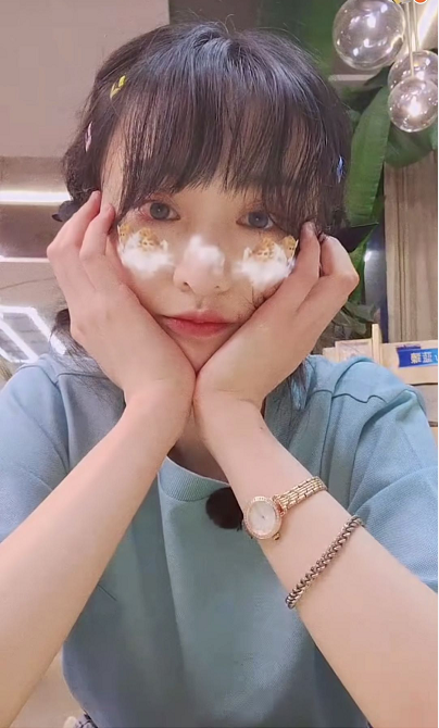 郑爽|郑爽吴亦凡同框录节目超养眼，女方颜值身材在线，男方笑容迷人