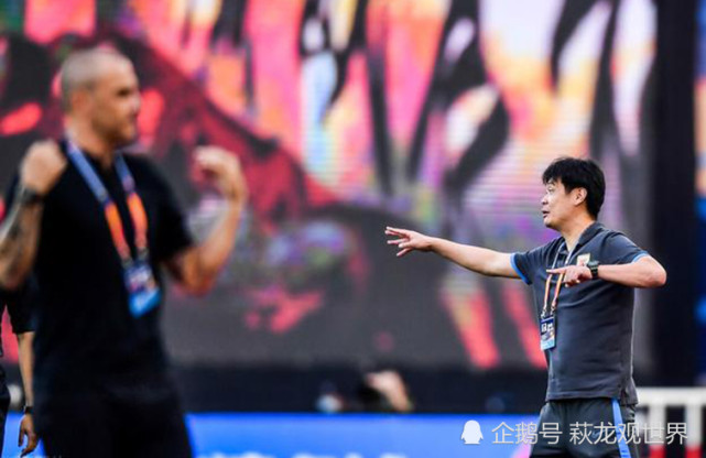 郭田雨彰显价值 单欢欢伤病不断!哈队和沙拉维打台球 套申花战术?