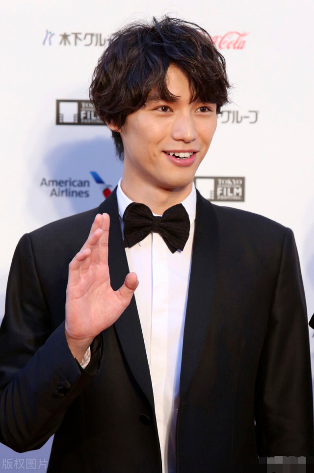 野村周平 纽约留学后复出与福士苍汰继 恋仲 之后暌违5年共演 腾讯新闻