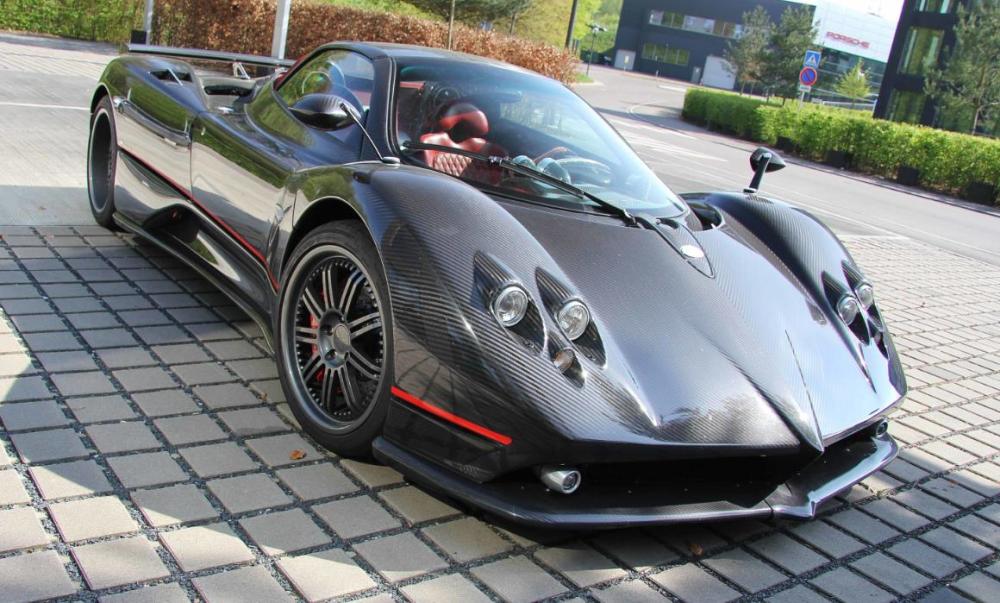 限量25台的帕加尼zonda f,最贵一台在新加坡,能换三台同级车