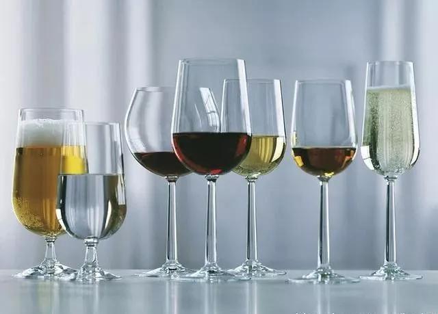 白酒啤酒红酒黄酒清酒喝多少对身体影响最小