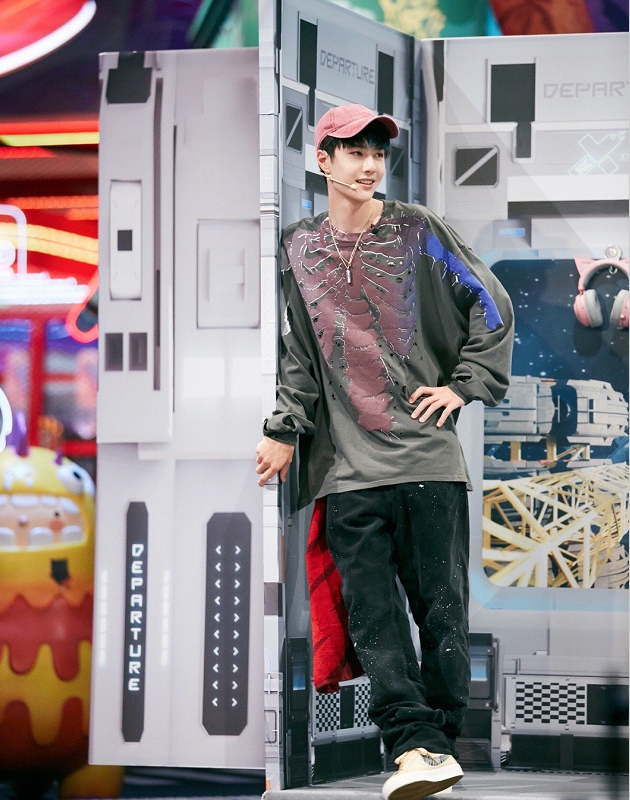 王一博|《天天向上》特意点名王一博许出承诺，看清内容，估计经纪人要炸