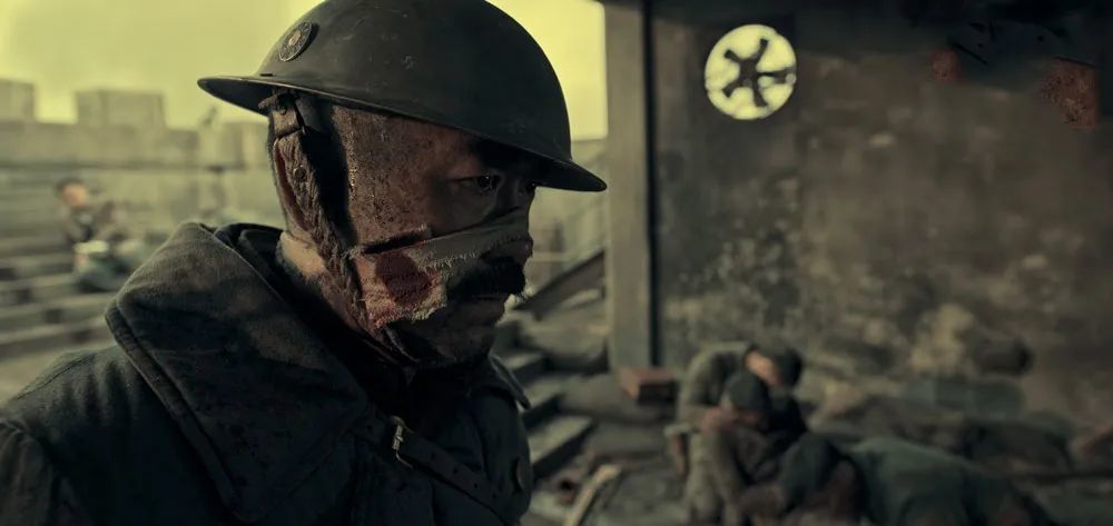 八佰|《八佰》30亿票房“伟业”面临“三道难题”，第三道最为突出