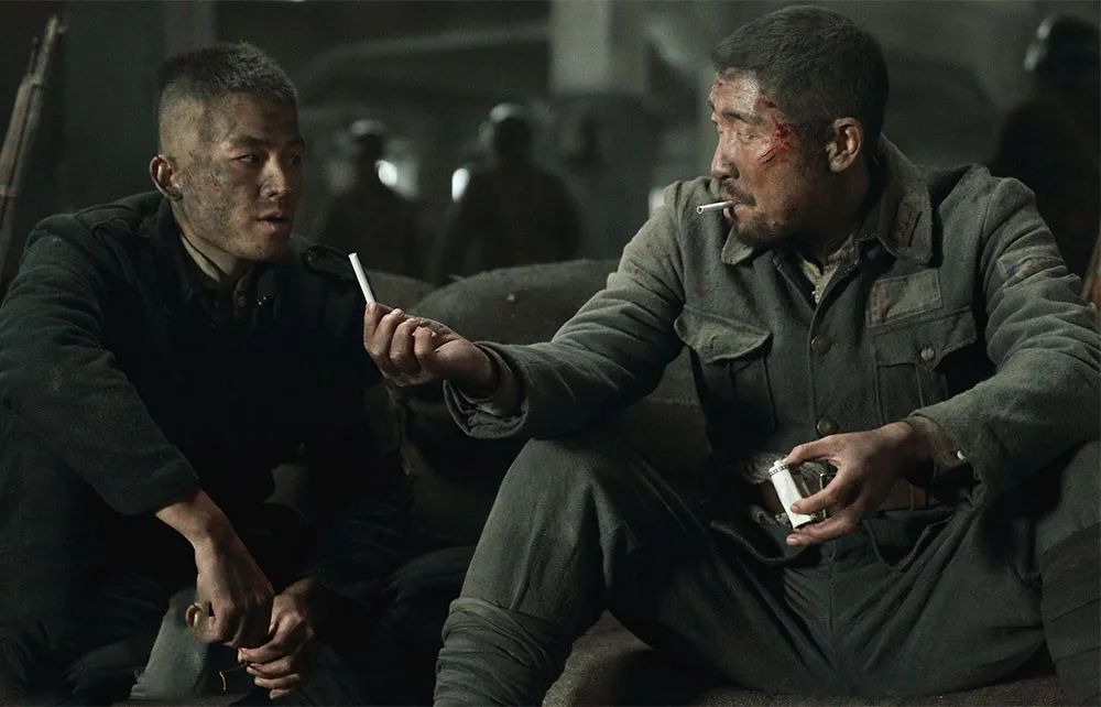 八佰|《八佰》30亿票房“伟业”面临“三道难题”，第三道最为突出