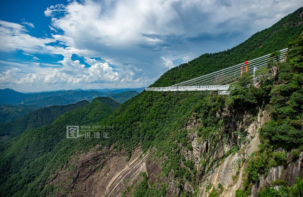 超震撼!720°航拍带你空中游德化石牛山——天空之心