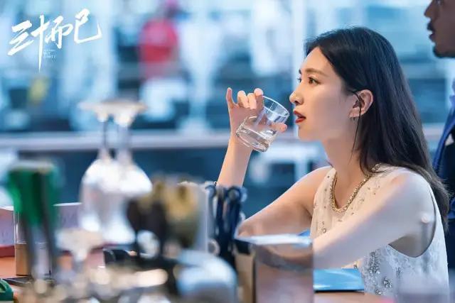 王漫妮|透过王漫妮背后的江疏影，看到“姐圈”的无限可能