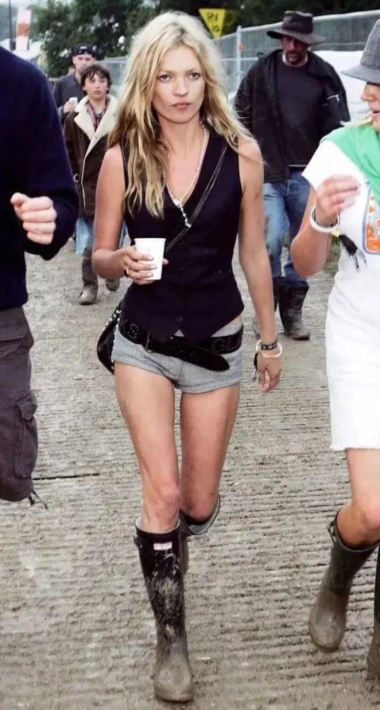 雨靴|“暴雨蓝色预警”准备好踩水装备了么？