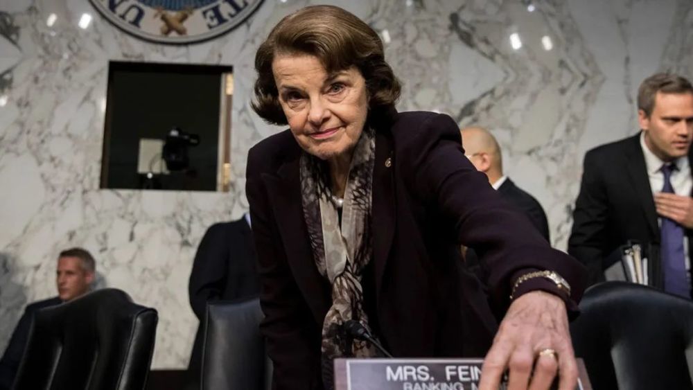 黛安娜·范斯坦|气氛诡异的美国国会上，胆敢公开夸中国的，只剩这个87岁“铁娘子”了