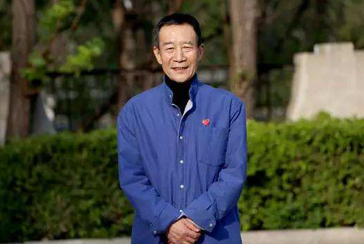 李雪健|李雪健：演完《水浒传》宋江，爱人打电话给我，让我千万别回山东