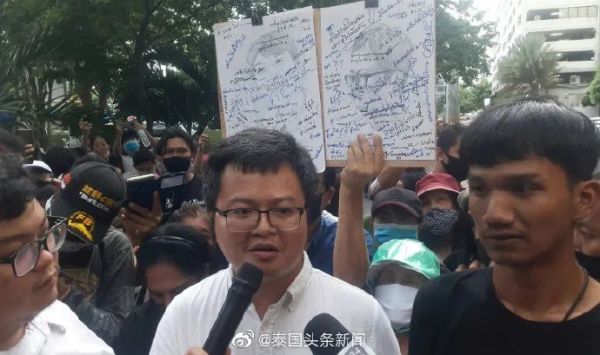 民主纪念碑|曼谷再现大批民众集会示威！还称下周将继续有行动！