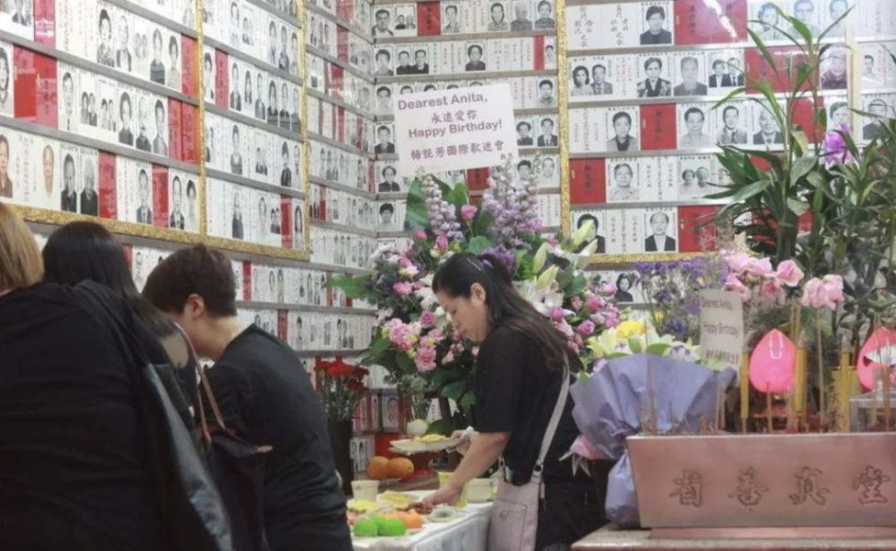 曾志伟|曾志伟送亡妻火化，自曝太太患多种癌症，曾国祥透露母亲希望海葬