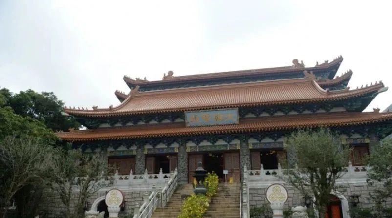 曾志伟|曾志伟送亡妻火化，自曝太太患多种癌症，曾国祥透露母亲希望海葬