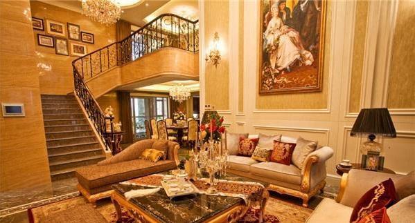 曹云金|曹云金发财后桃花不断，离婚一年再交小女友，两人甜腻如老夫老妻