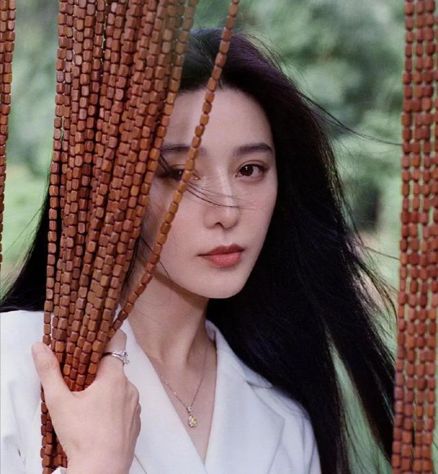 范冰冰|范冰冰卷土重来，复出指日可待？粉丝：期待霸气归来！