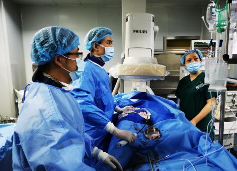 起搏器|不足2克“胶囊”让心脏搏动超12年 88岁奶奶成功植入无导线起搏器