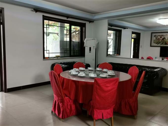 司马台长城|去司马台玩，在小资生活民俗饭庄吃饭，这盘是烤鱼？也太香了吧！