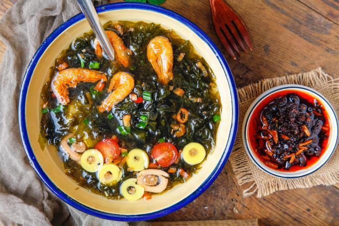 司马台长城|去司马台玩，在小资生活民俗饭庄吃饭，这盘是烤鱼？也太香了吧！