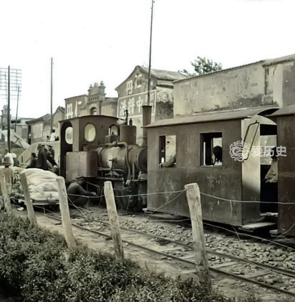 老北京|老北京曾经跑客运的轻便火车 跟现在游乐园里差不多 全程五英里