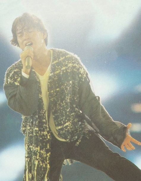 谭咏麟|69岁谭咏麟游山吸灵气，缺席老友曾志伟太太丧礼，原因曝光！