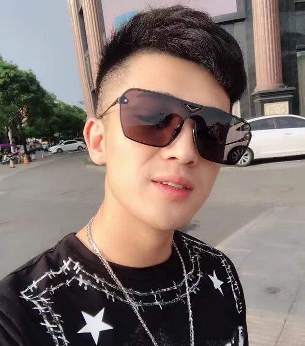 还记得快手的五大扛把子吗四个被封杀只有他笑到最后身价过亿