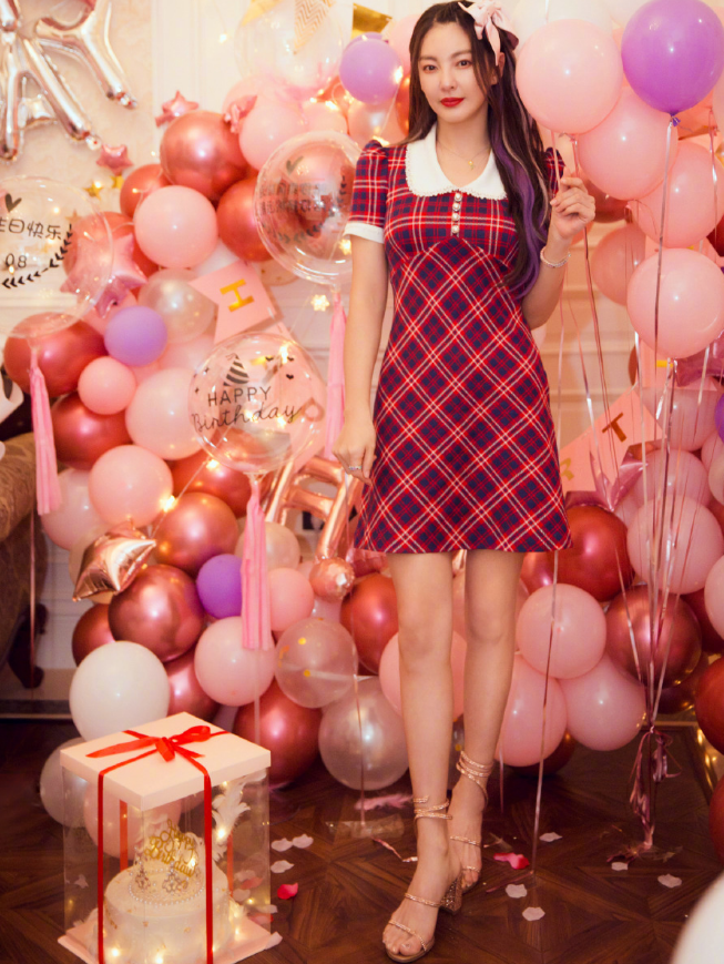 张雨绮|张雨绮为证明腿长穿“绑带鞋”，看到鞋子后：鞋子穿法惹全网热议