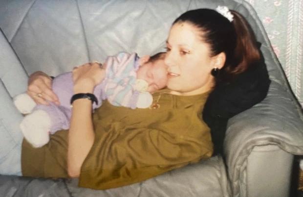 美国_社会|美国继父丧心病狂 虐待并枪杀前妻和2岁幼女 长女跳窗逃跑脱身