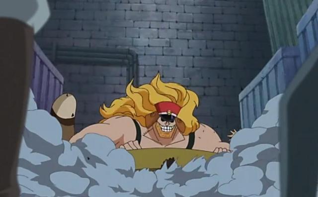 情人节所拥有的恶魔果实,而吨压果实是明哥的干部马哈拜斯拥有的果实