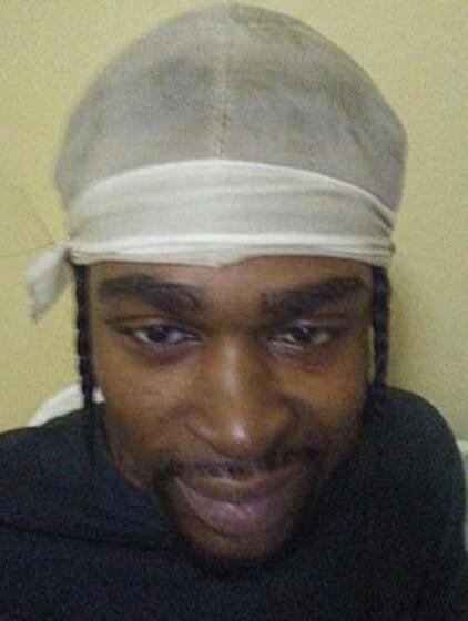 烟头|黑人男子不慎将烟头甩向陌生人，结果被对方当着其妻子面枪杀