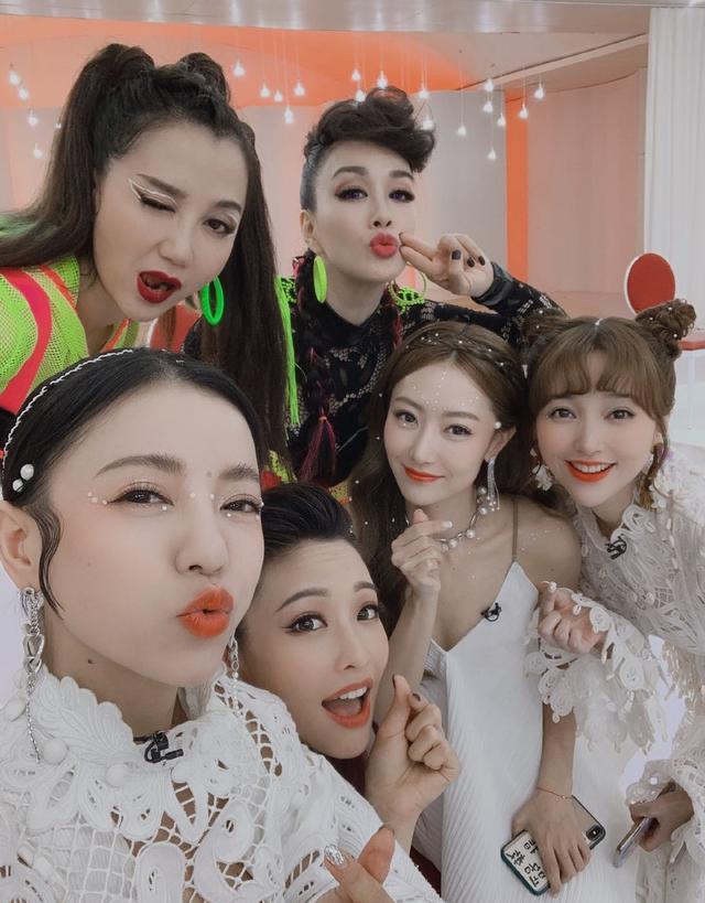 袁咏琳|袁咏琳遇车祸！晒追尾照称座驾被大车撞了，发文谈后怕感慨还好有安全带