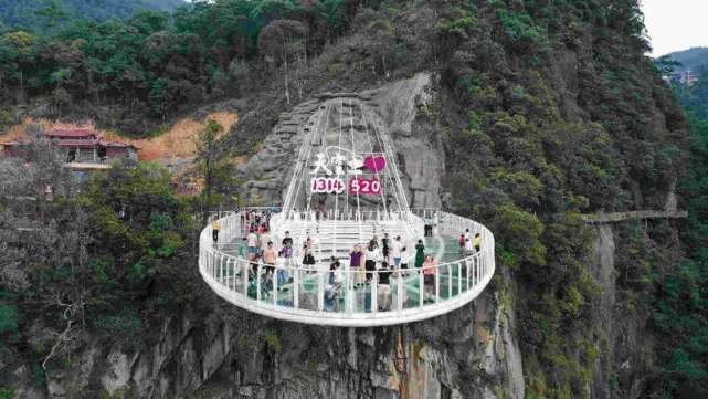 华东最长观光索道落户福建德化石牛山景区