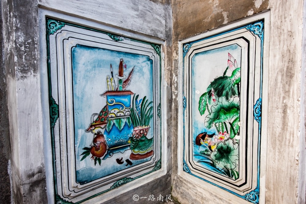 灶巷36号望玉堂,始建于清初,三进格局,门口的彩绘依然清晰,都是些祥瑞