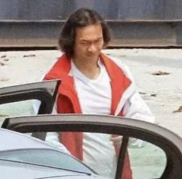 刘德华|他颜值不输刘德华，44岁患抑郁症隐退，后来卖保险为生