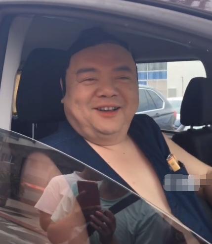 谢宁|知名影星出行却坐前座，体型太大差点塞不下！呼吁群众用国产手机