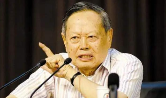 对撞机|王怡芳坚持对撞机，砸360亿划算？杨振宁：从大局出发！