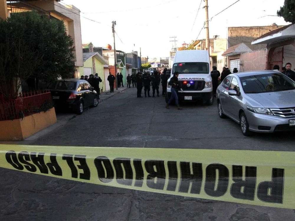 毒贩|男子指控毒贩偷了他儿子的自行车，两天后在回家路上被射成马蜂窝