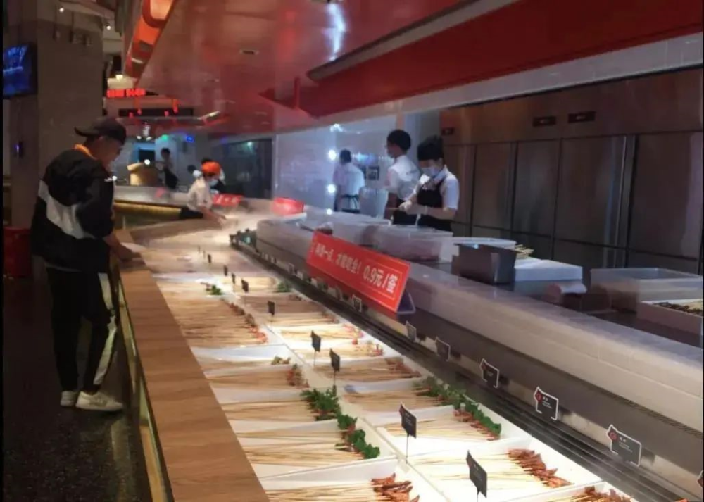 串串|“餐二代们”厮杀，巴奴杜中兵的儿子对串串下手了