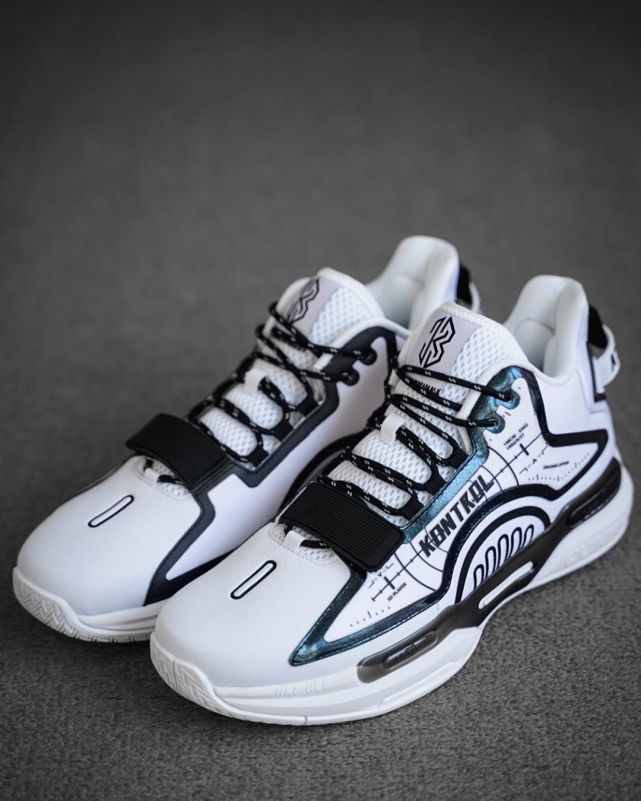 361可兰白克马坎第一代签名球鞋曝光