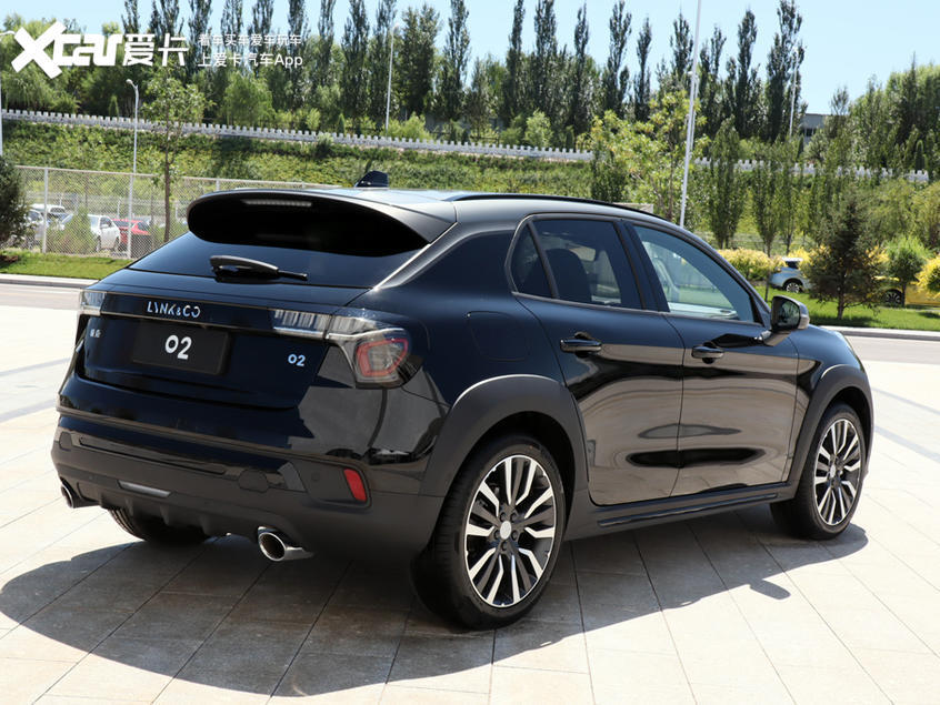 领克02冠军版正式上市 售14.78-16.88万