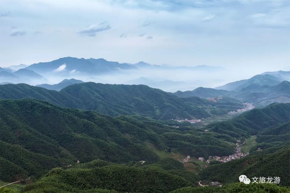 廟下鄉境內有龍游縣第一高峰——六春湖,夏日的一切模樣,這裡都有