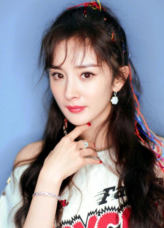 刘诗诗|看了杨幂和刘诗诗十年前的埃及旅行照，终于明白她们关系有多亲密