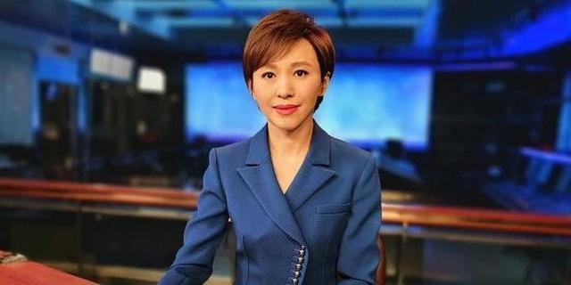 42岁的欧阳夏丹,默默离开《新闻联播》主持,其中原由引发讨论