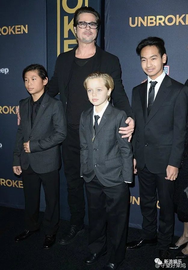 很小的时候,就和父母说希望当一个男孩子,早在3岁时就提出希望家人们