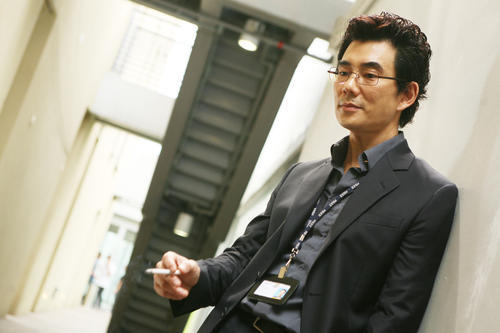 《火龙对决》,果然还是痞坏的任贤齐,看起来更有味儿!_腾讯新闻