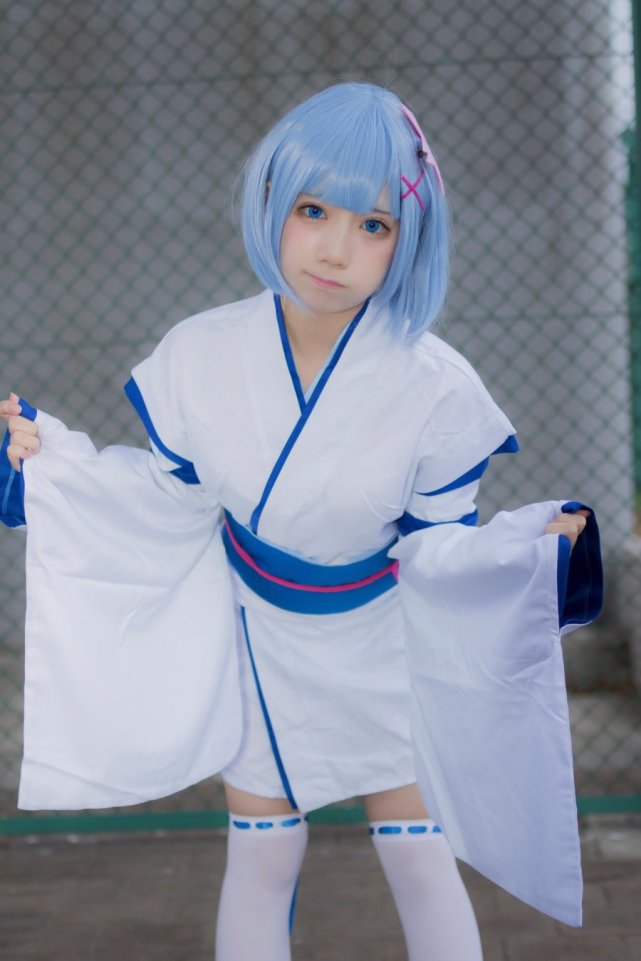 cos赏析:幼年蕾姆